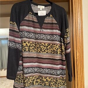 Nwt 2x sweater